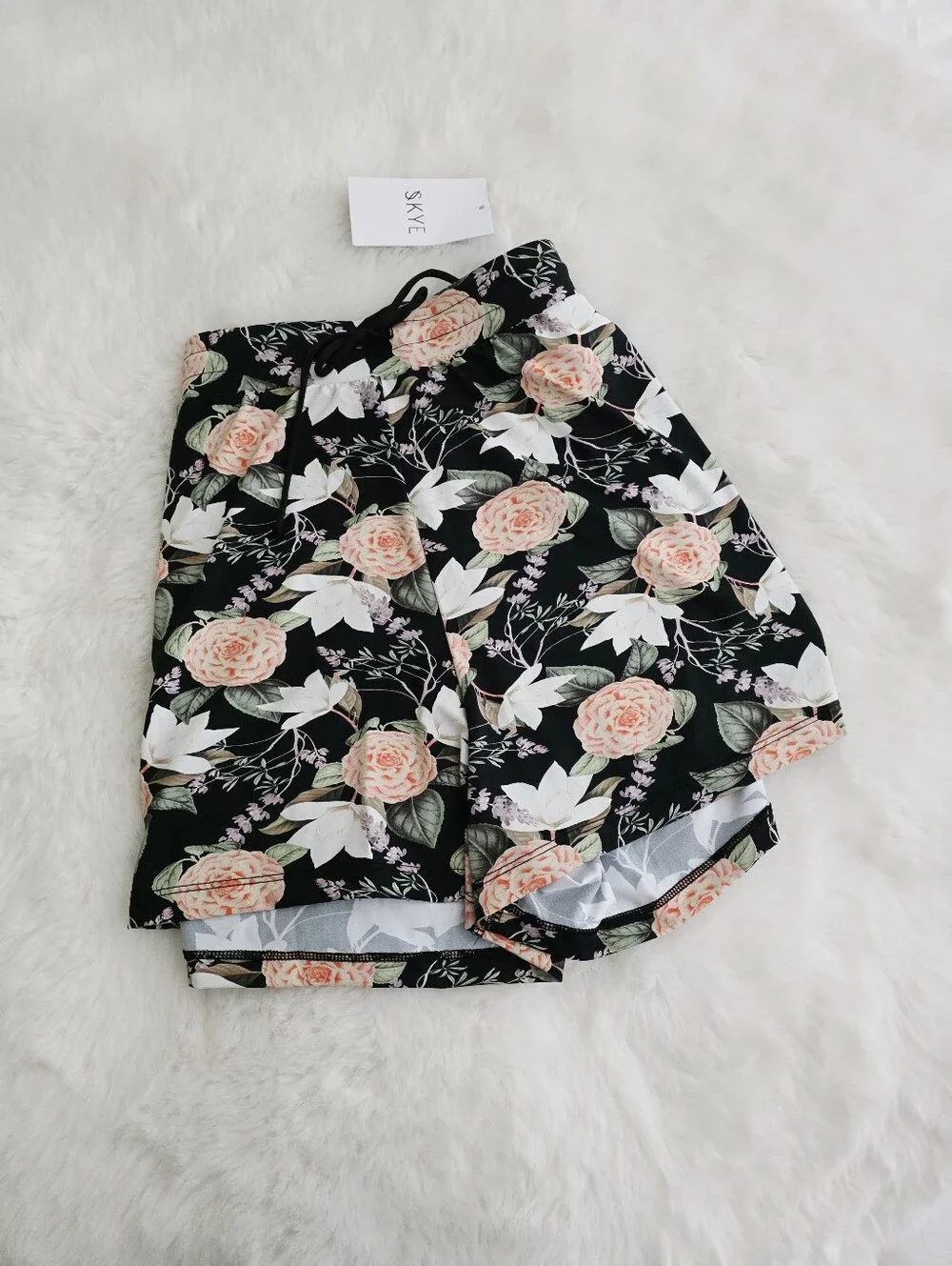 SKYE🪸 Coletta Swimsuit Cover Up Shorts SIZE M